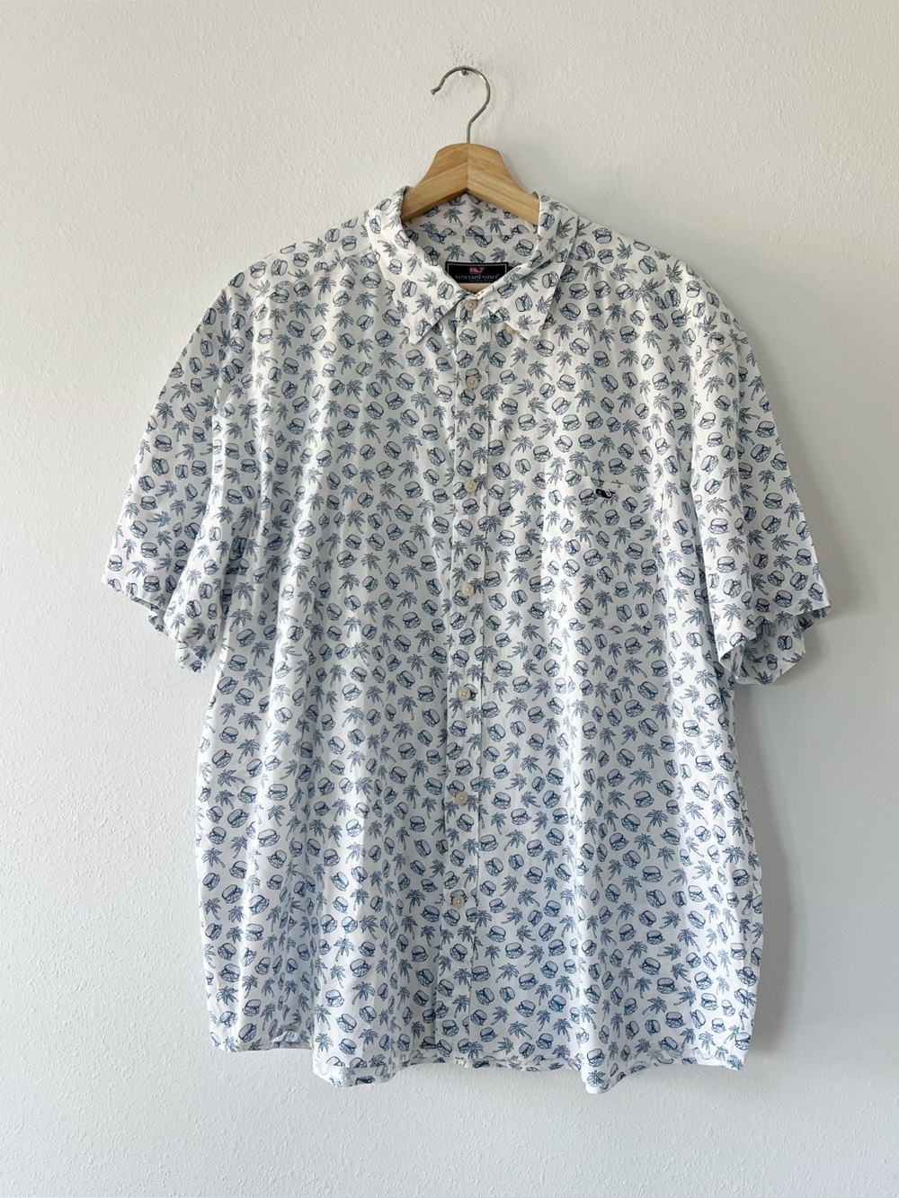 VINEYARD VINES | The Tucker Shirt Classic Fit Button Down Burger Palm Tree | XL